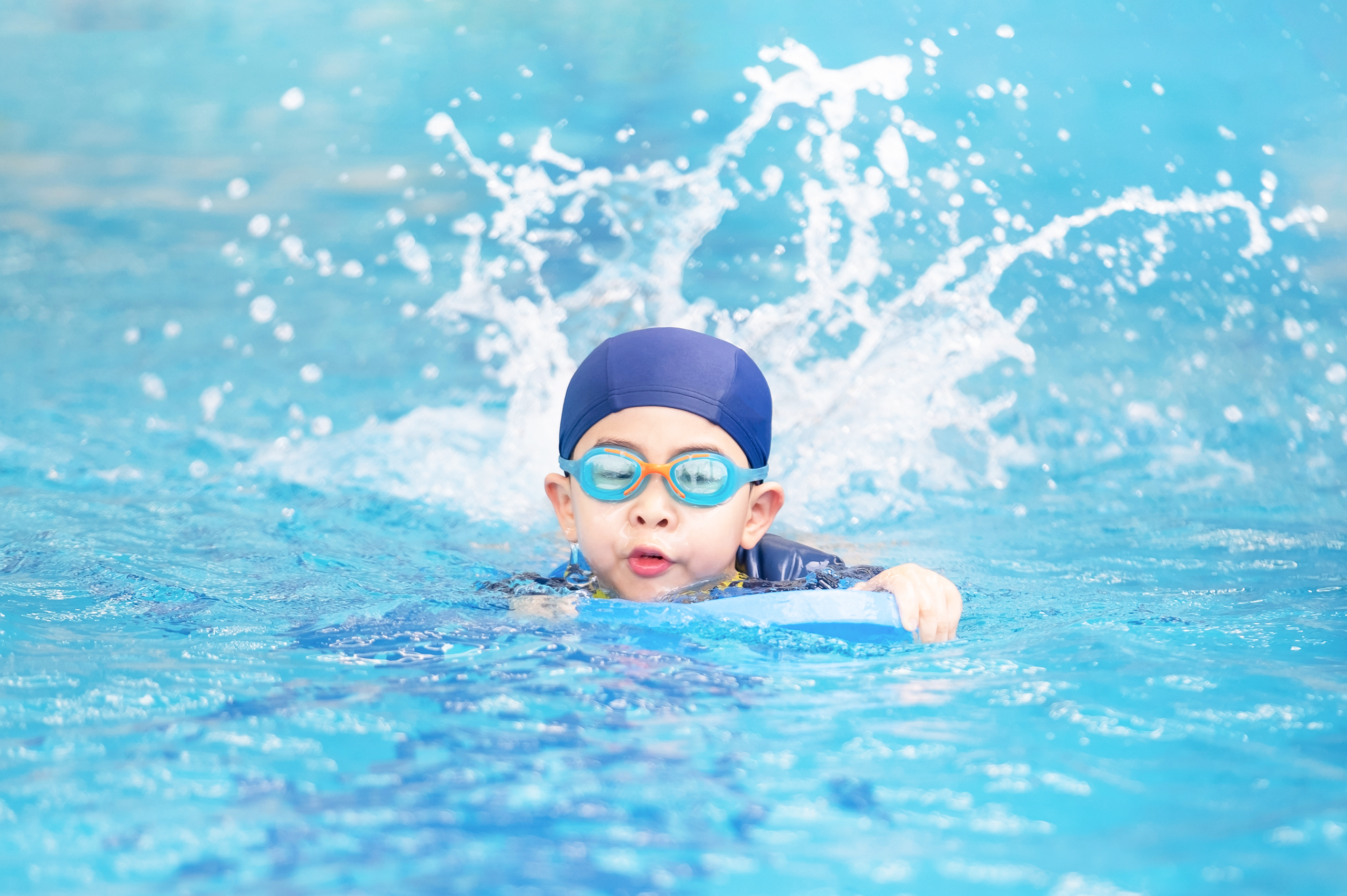 GradmaGrandaughterSwimming
