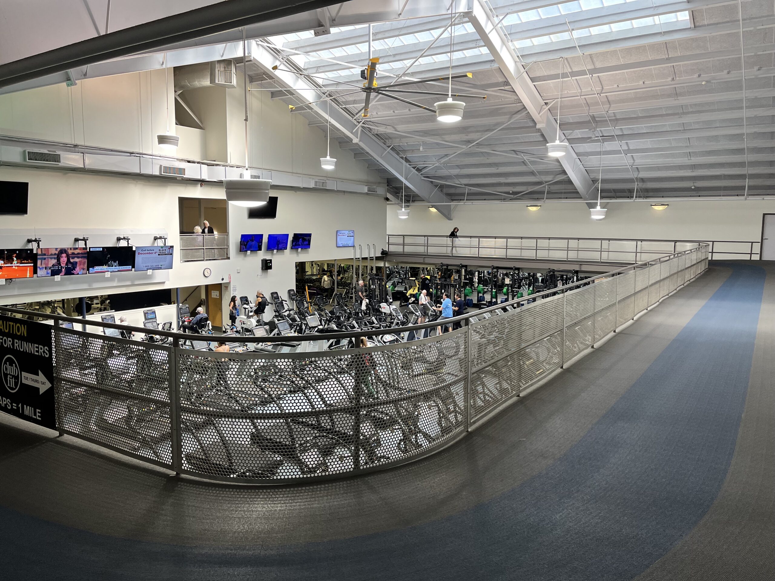 Indoor track at Club Fit Briarcliff